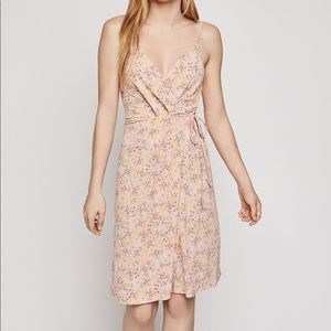 BCBGENERATION • allover floral surplice dress